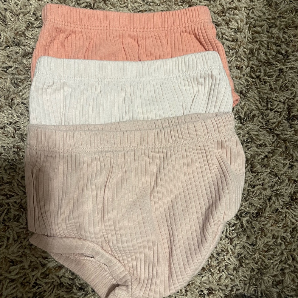 Set of 3 Ribbed Knit Shorts in Pink, White, and Beige